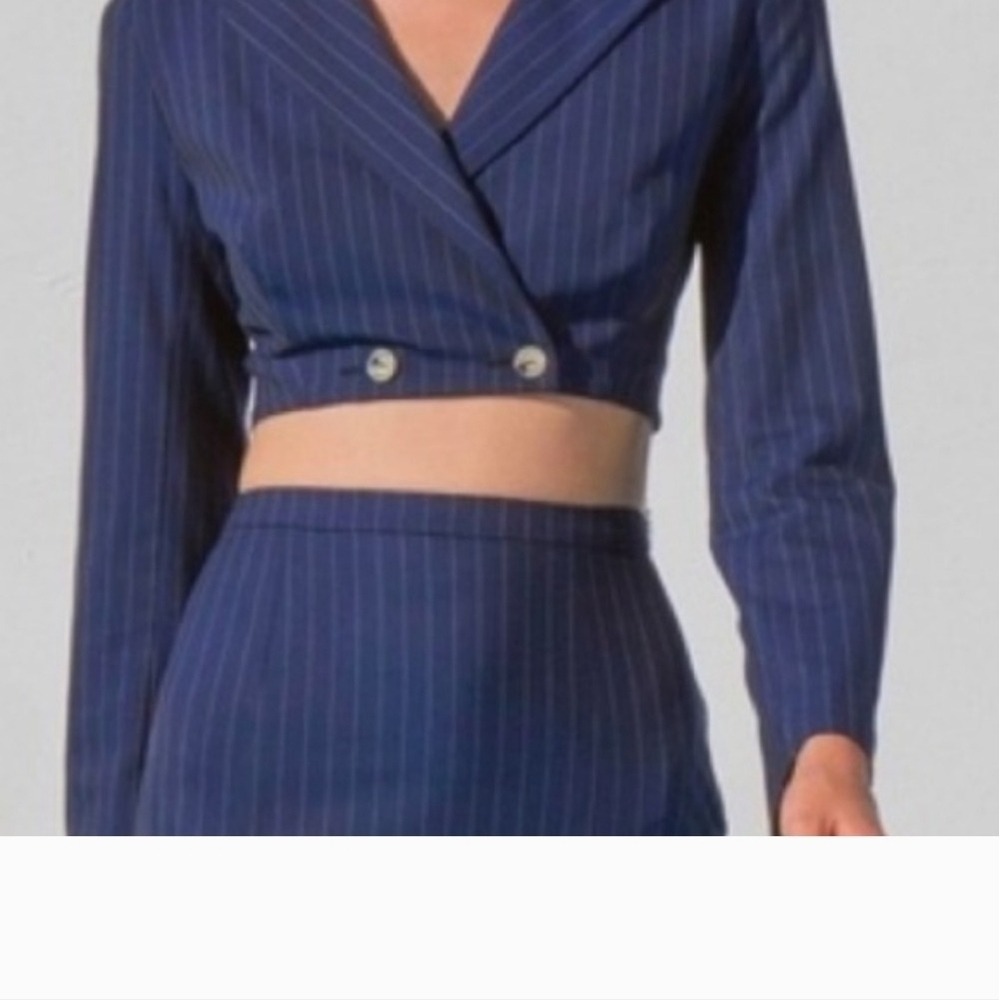 STAUD Navy Pinstripe Cropped Blazer Tailored Chic Minimalist Jacket Size 6 - Picture 10 of 12